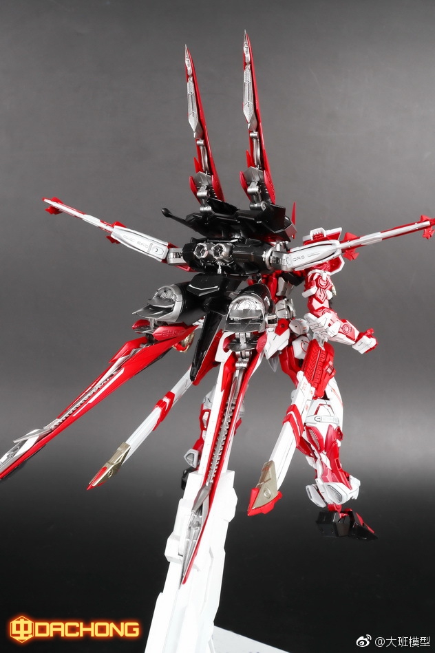 MG 1 / 100 (8806) Astray Red Frame [Daban]
