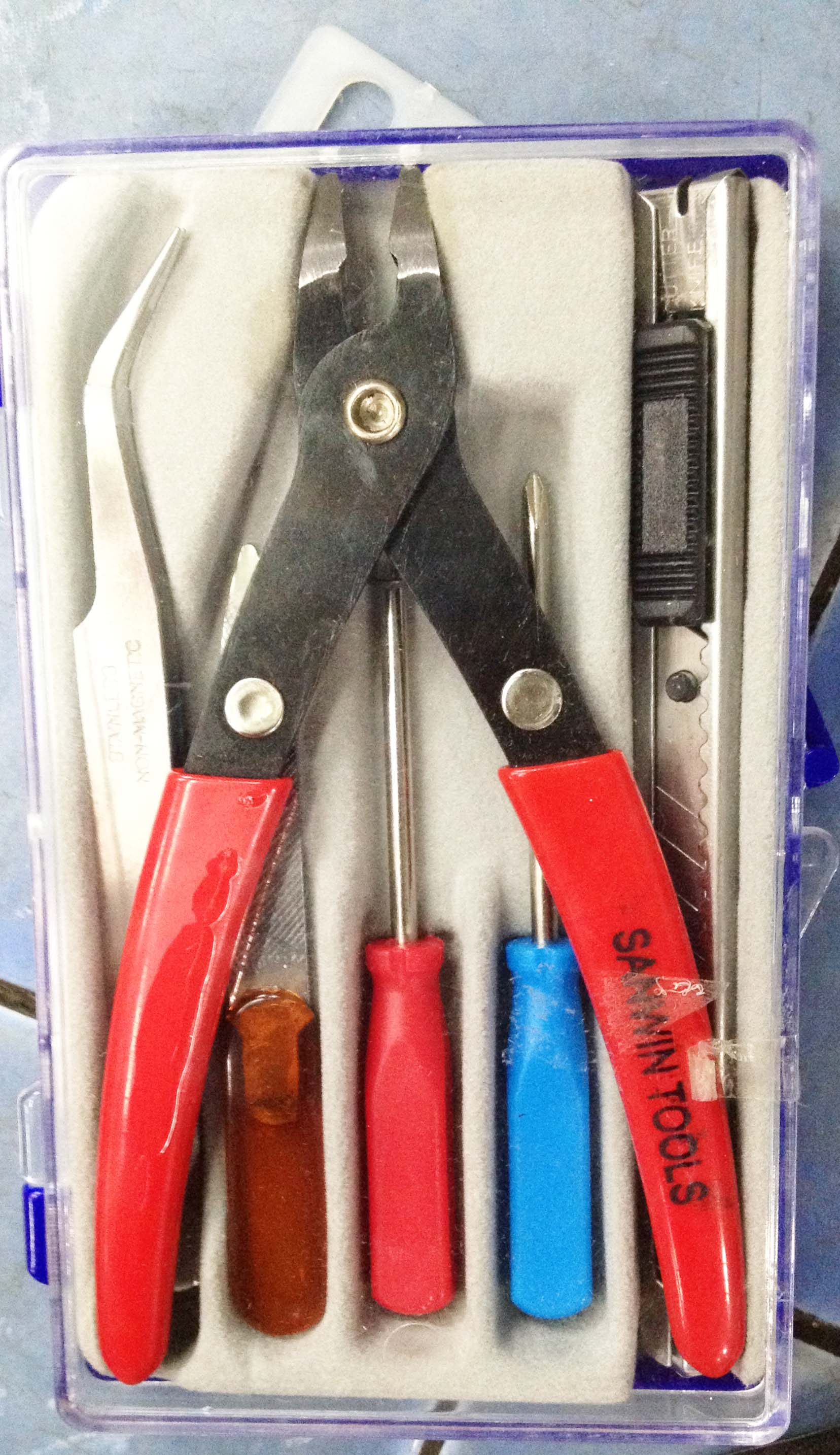 กล่องเครื่องมือต่อโมเดล