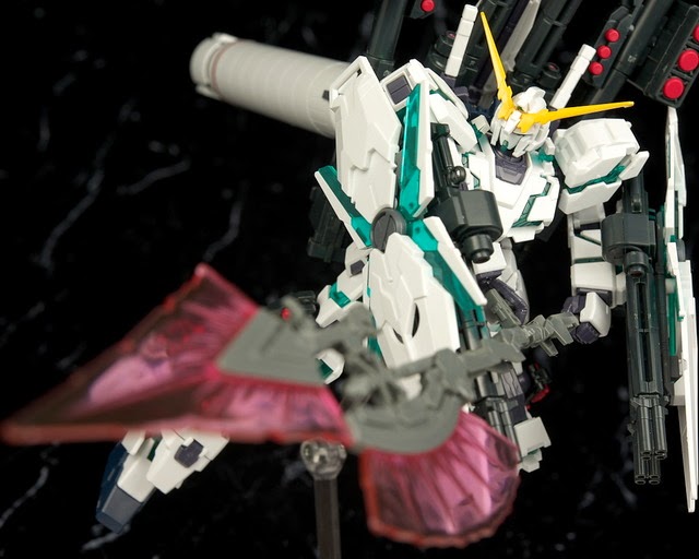 Hyper Beam Javelin RX-0 Full Armor Unicorn Gundam