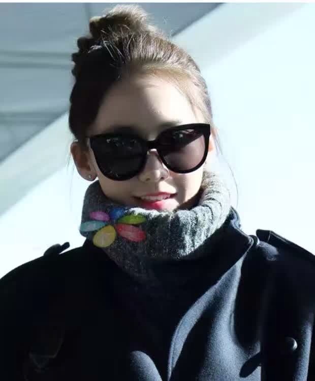 แว่นกันแดดแฟชั่น Oversize Black 314 52-22 146 <ดำ>