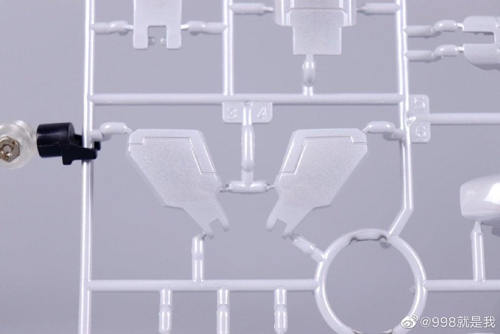 MG 1/100 Nu Gundam Ver.Ka Metallic Color (6619S) [Daban]