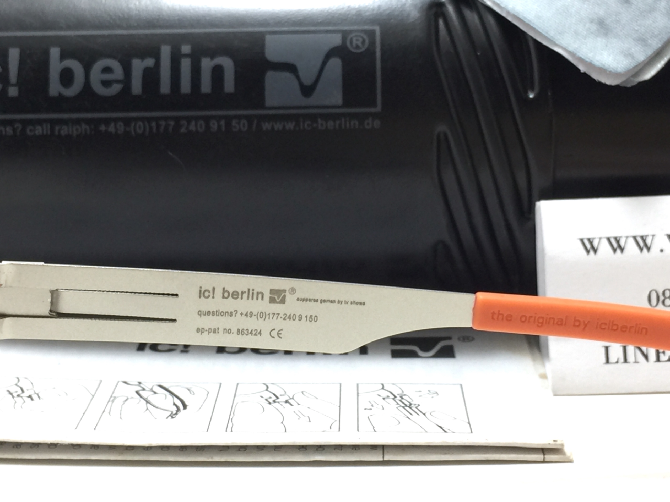 แว่นกันแดด ic berlin model maja peral 62-15 <เงิน>