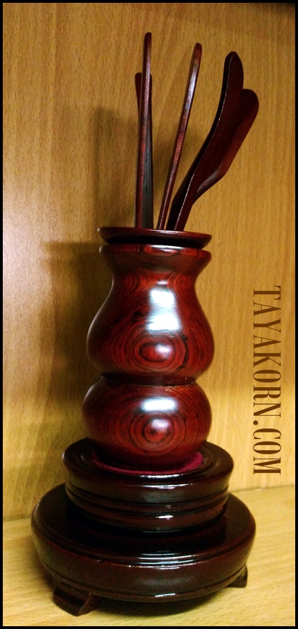 อุปกรณ์ชงชาจีนไม้แท้ อุปกรณ์ 5 ชิ้น Brown Chinese TeaTools TKTT-881