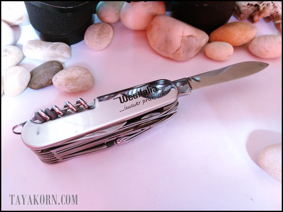 มีดพับแคมป์ปิ้งไวท์ Camping White Stainless Steel อุปกรณ์ 16 ฟังชั่น