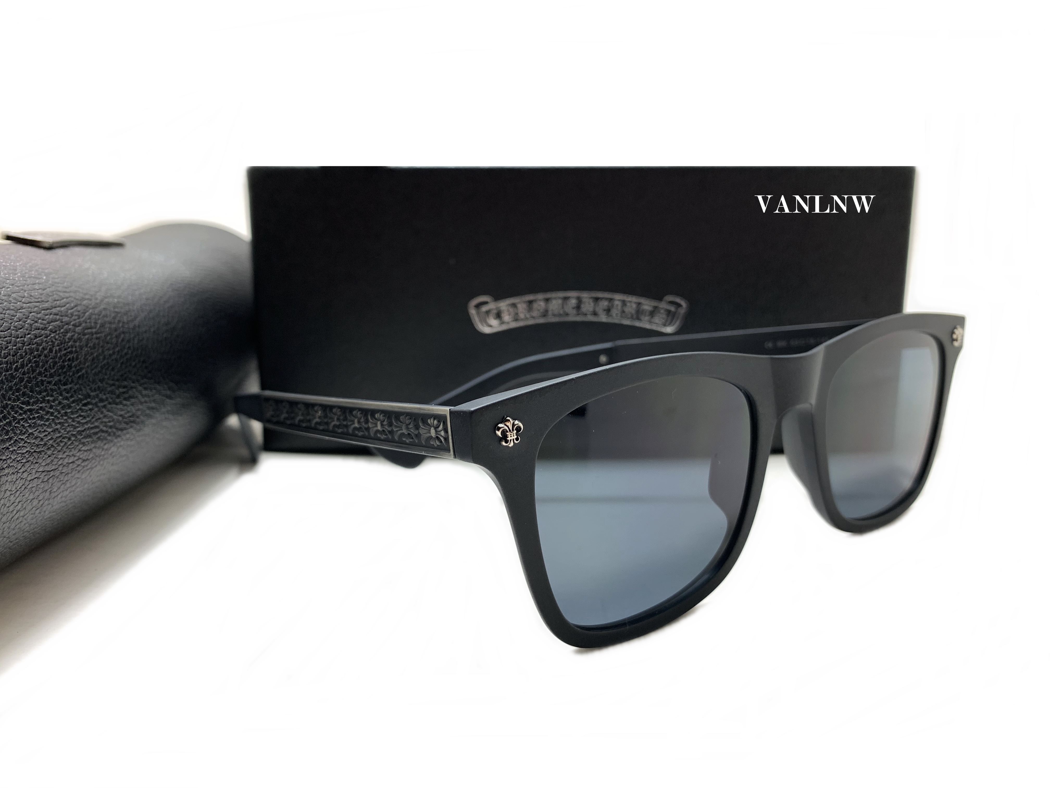 แว่นกันแดด Chrome Hearts FRUM II Sunglasses <ดำ>