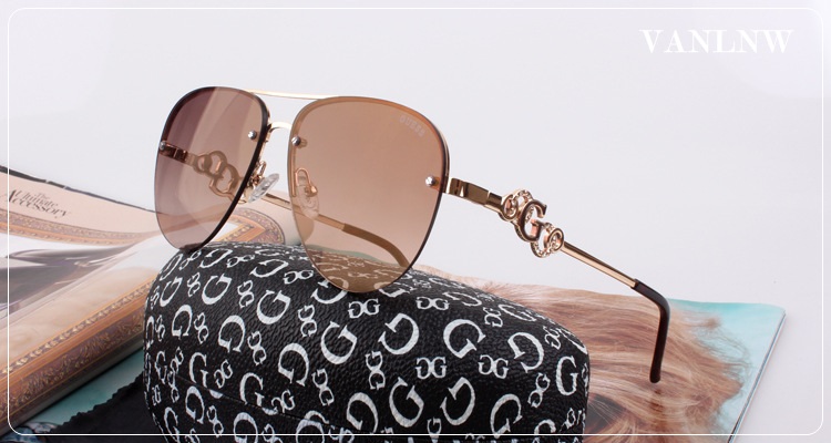 แว่นกันแดด Guess Sunglasses รุ่น GF6054 59-14 145 *3 <แท้ 100%>