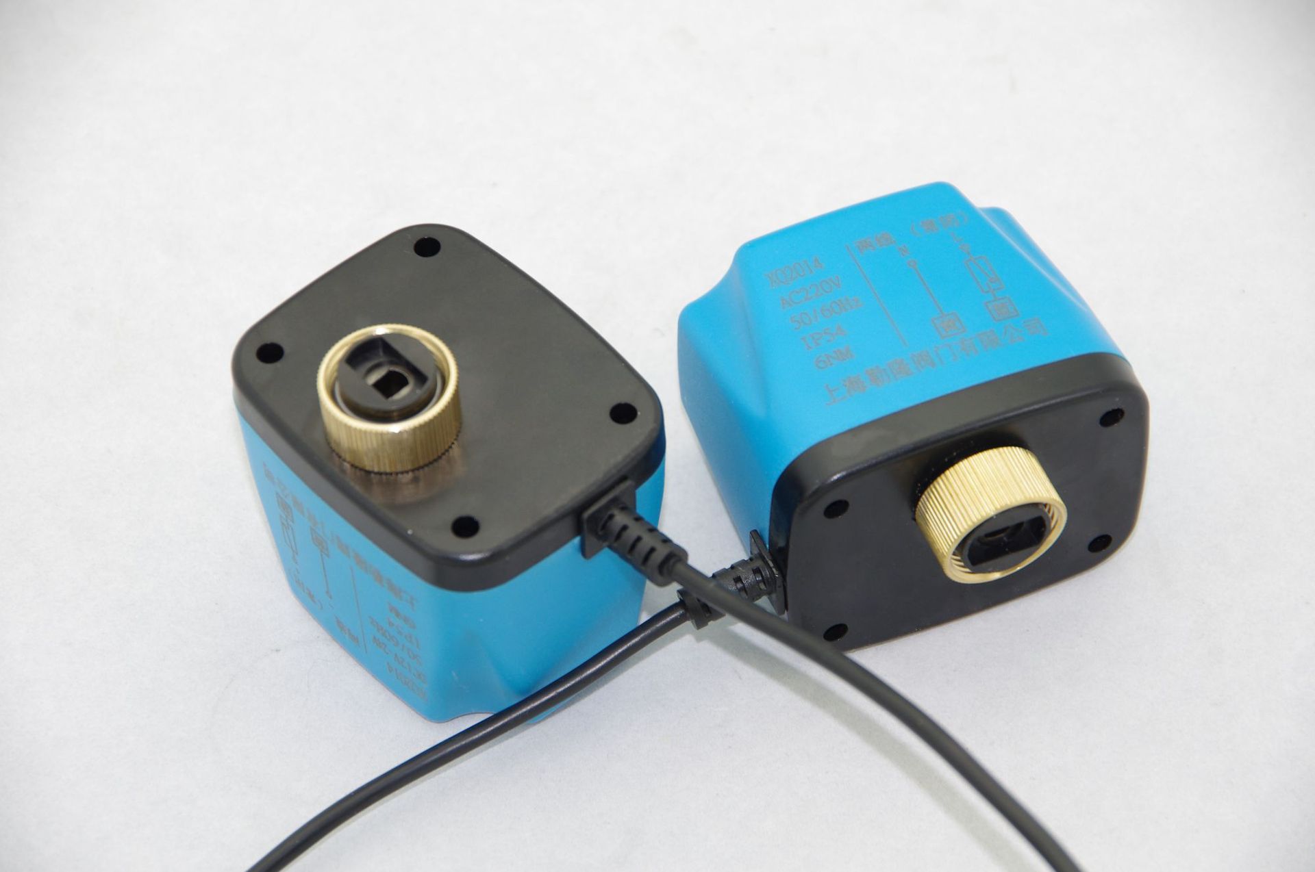 มอเตอร์วาล์วไฟฟ้า 2 ทาง ขนาด 1/2 นิ้ว DN15 AC220V N/C แบบปกติปิด