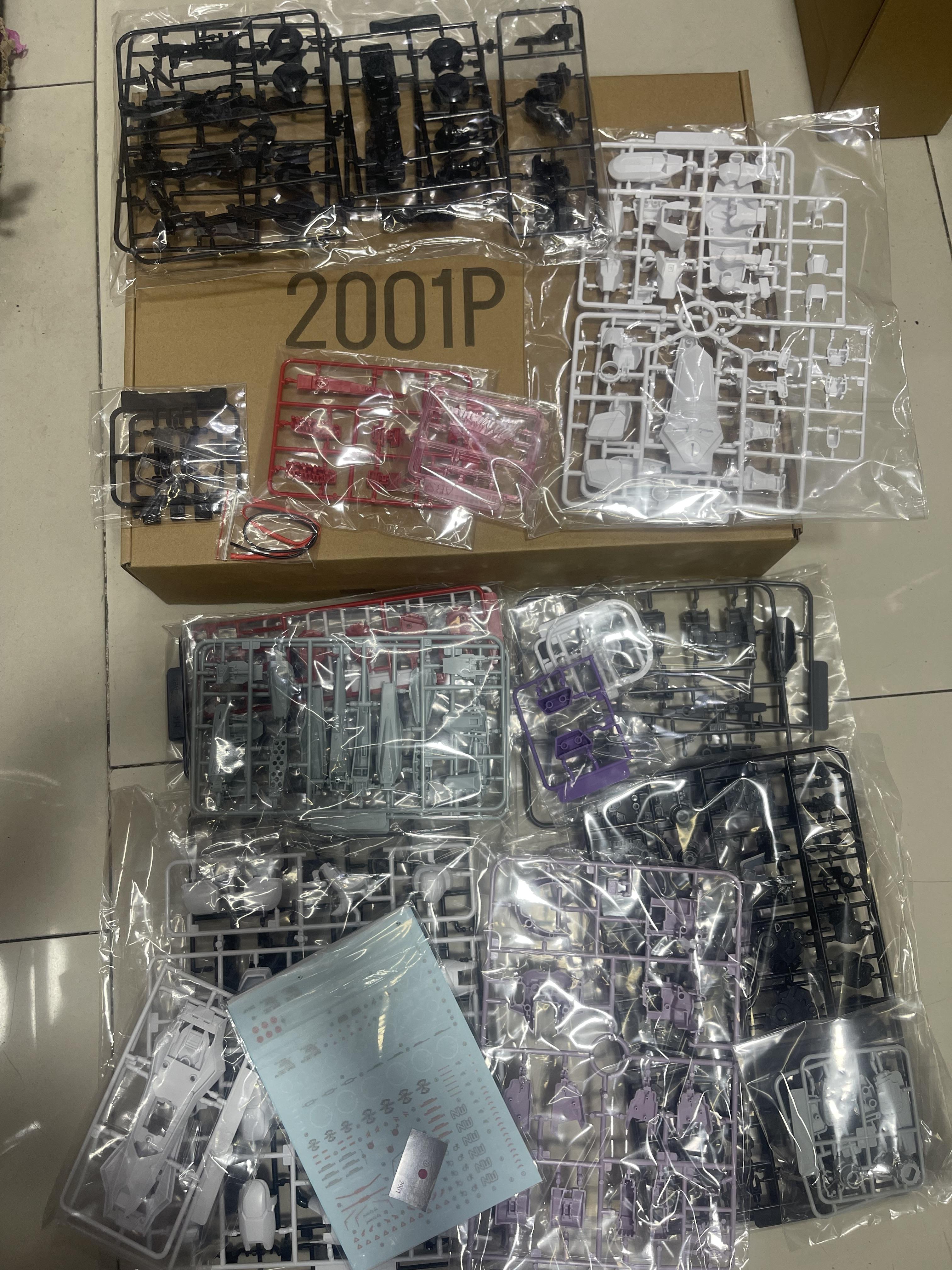 MG 1/100 White Blaze Zaku Phantom (2001P) [Huanying]