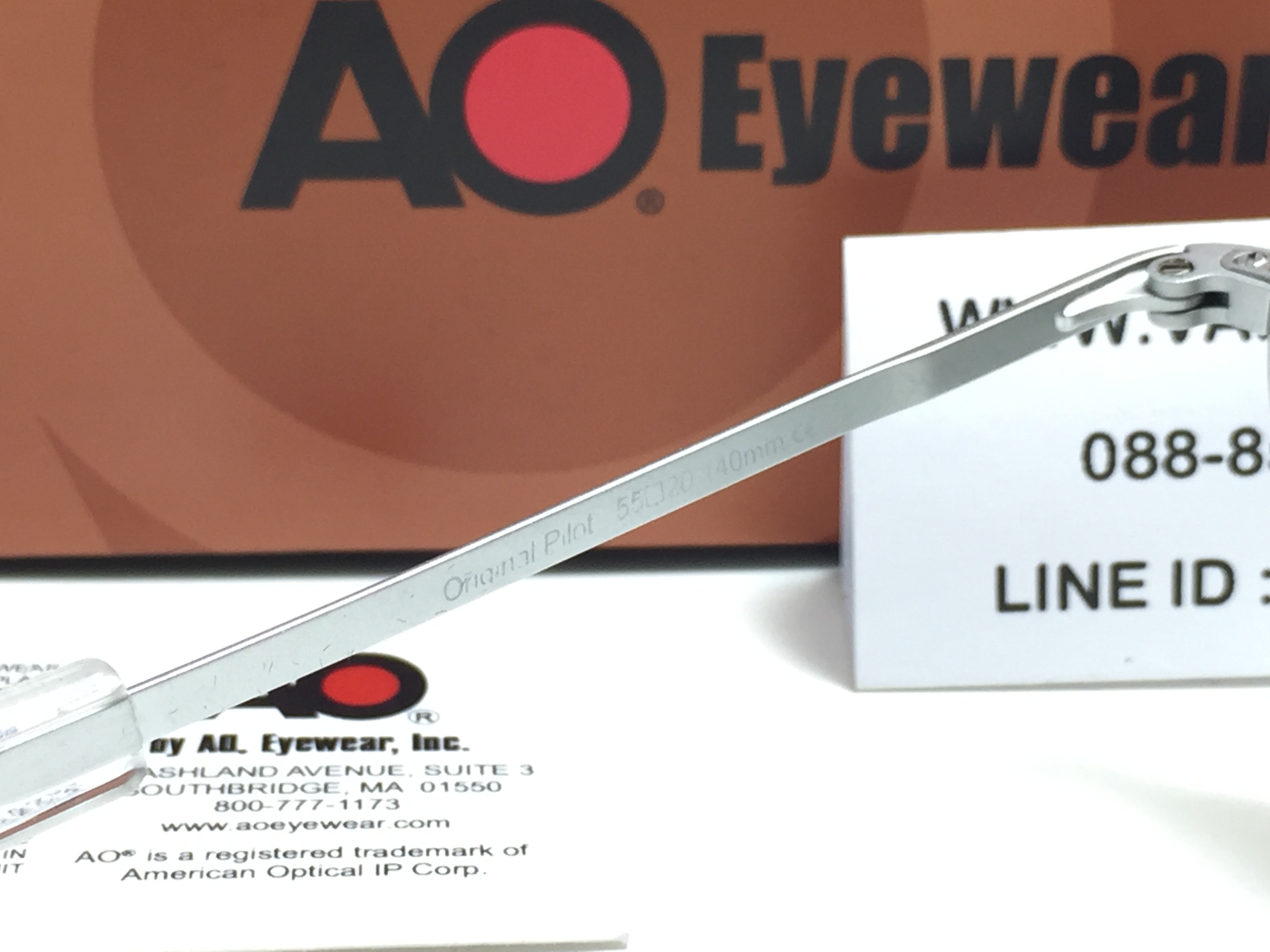แว่นกันแดด Ao Original Pilot Made in USA (เงินด้าน) ของแท้ 100%