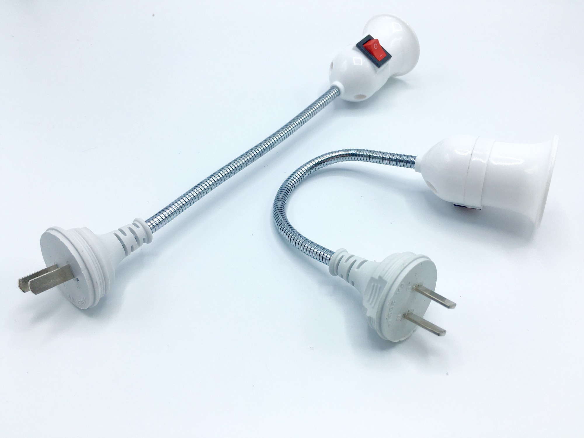 หลอดไฟอัจฉริยะฉุกเฉินแบตเตอรี่ในตัว(กันน้ำ) LED 12W 220V ( + สวิตช์โคมไฟติดผนังแบบสายยาว)