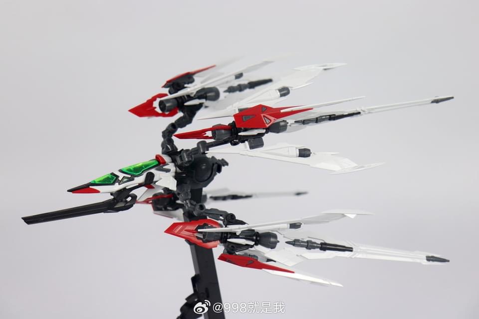 MG 1/100 Eclipse + Maneuver Striker Pack (6658) [Daban]