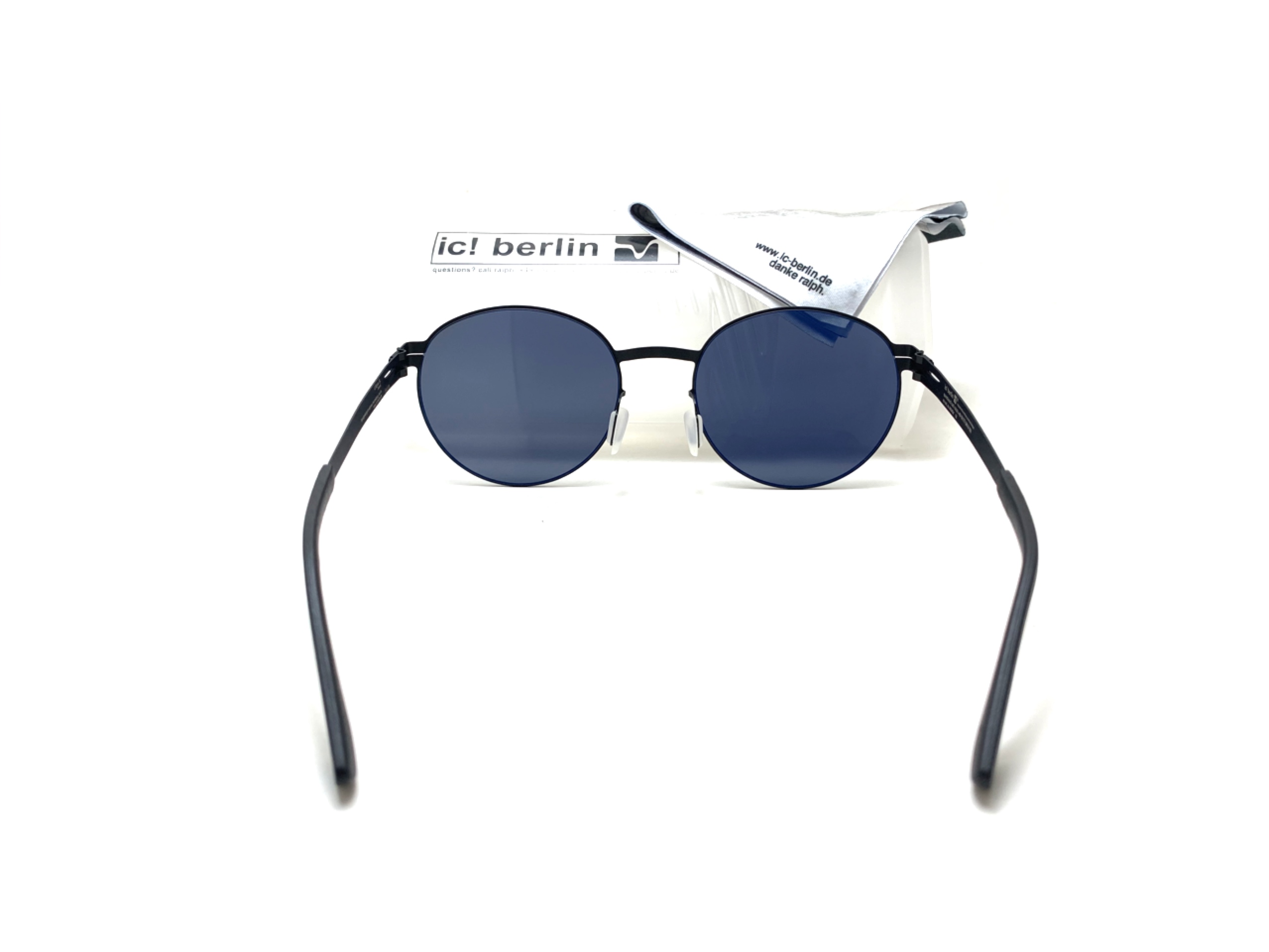 แว่นกันแดด ic berlin liliya s. black 54-20 <ดำ>