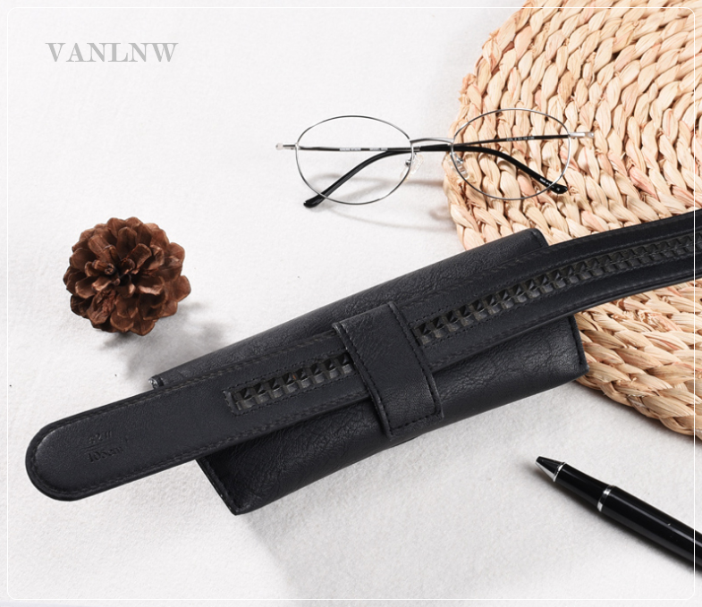 กล่องแว่นตาคาดเอว Vintage Black Glasses กล่องแว่นตาพกพา ซองใส่แว่นตาคาดเข็มขัด ซองหนังใส่แว่นตา