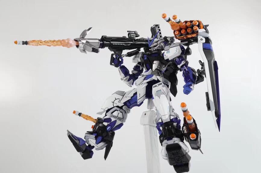 MG 1/100 Astray Blue Frame w/Weapons (8810) [Daban]