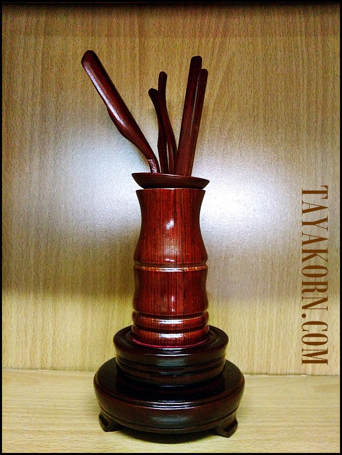 อุปกรณ์ชงชาจีนไม้แท้ อุปกรณ์ 5 ชิ้น Brown Chinese TeaTools TKTT-881