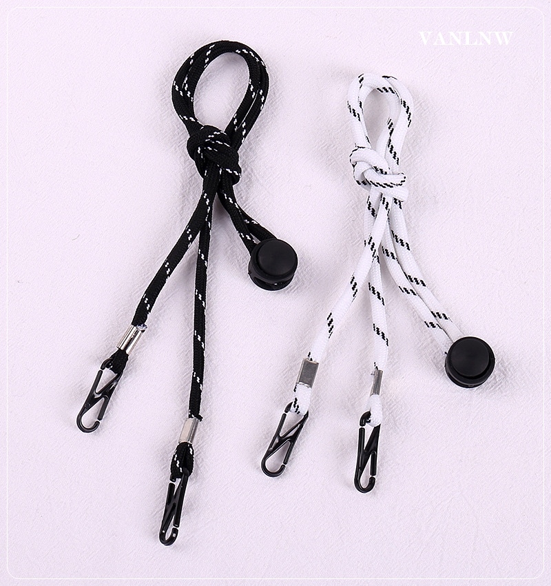 สายคล้องหน้ากากอนามัย MASK STRAPS BLACK AND WHITE สายคล้องแมส สำหรับผู้ใหญ่/เด็ก สายปรับระดับ คล้องคอได้ ใช้งานสะดวก