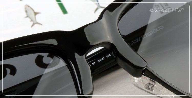 แว่นกันแดด HAWKERS DIAMOND ALL BLACK CLASSIC <ดำ>