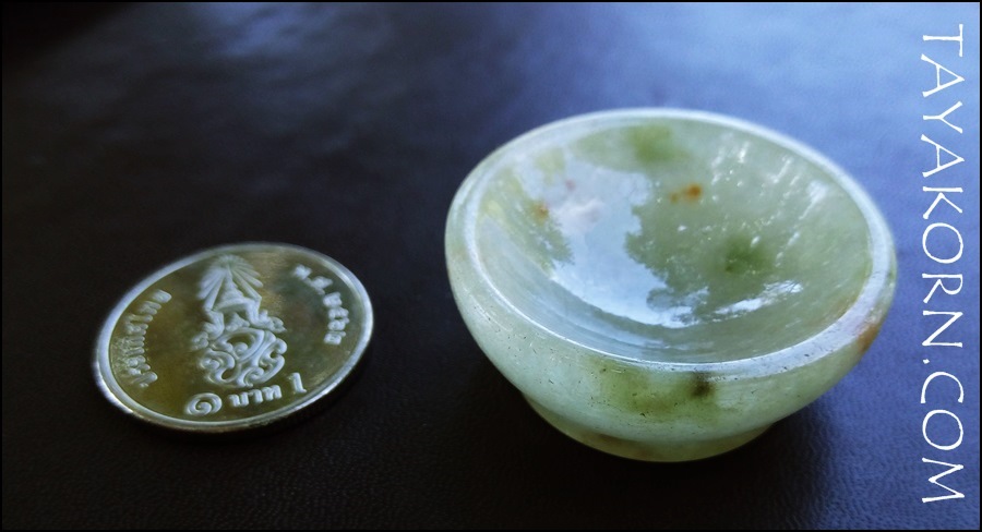จานยานัตถ์พกพา (จานหยกใบเล็ก) personal snuff tobacco jade dish TKTJ-JS1A
