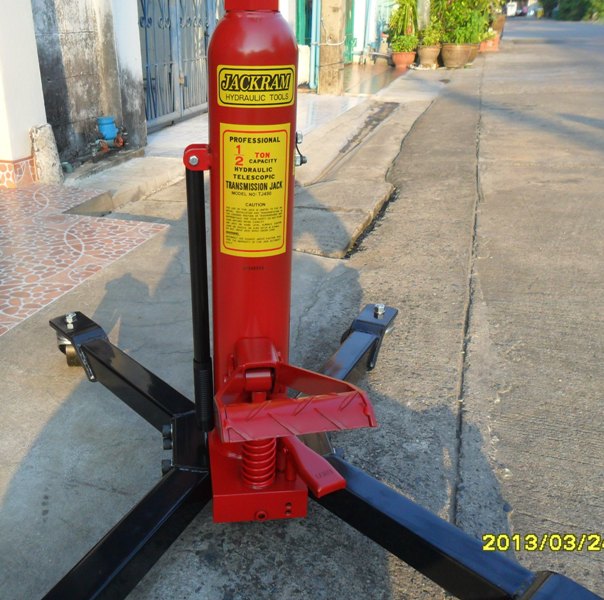 แม่แรงยกเกียร์ JACKRAM (Made in Taiwan)