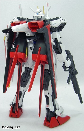 MG Strike Gundam