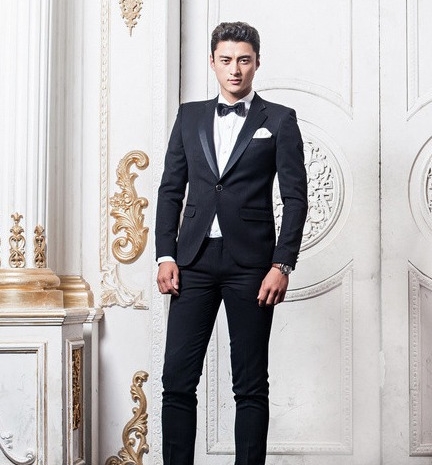 ชุดสูท,สูทชาย,สูทเจ้าบ่าว สีดำ ขอบปกเงานิดๆ กระดุม 1 เม็ด พร้อมส่ง M