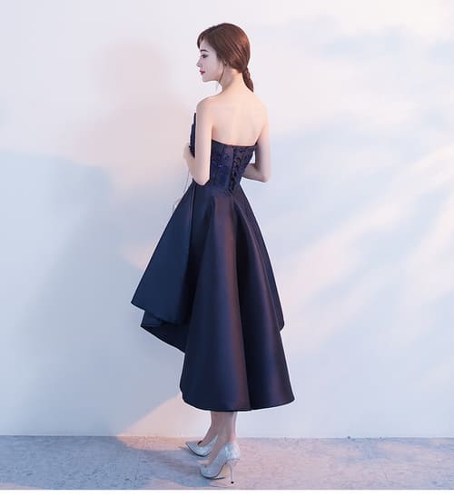 ชุดราตรี หน้าสั้นหลังยาว เกาะอก สีเนวี่บลู ผ้าไหมดัชเชส งานร้อยหลัง พร้อมส่ง XL