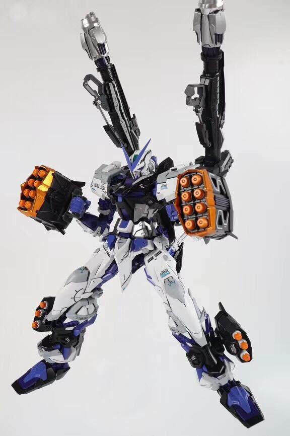 MG 1/100 Astray Blue Frame w/Weapons (8810) [Daban]
