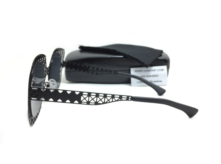 แว่นกันแดดแฟชั่นผู้หญิง Oversize Black 53-25 140 <ดำ>