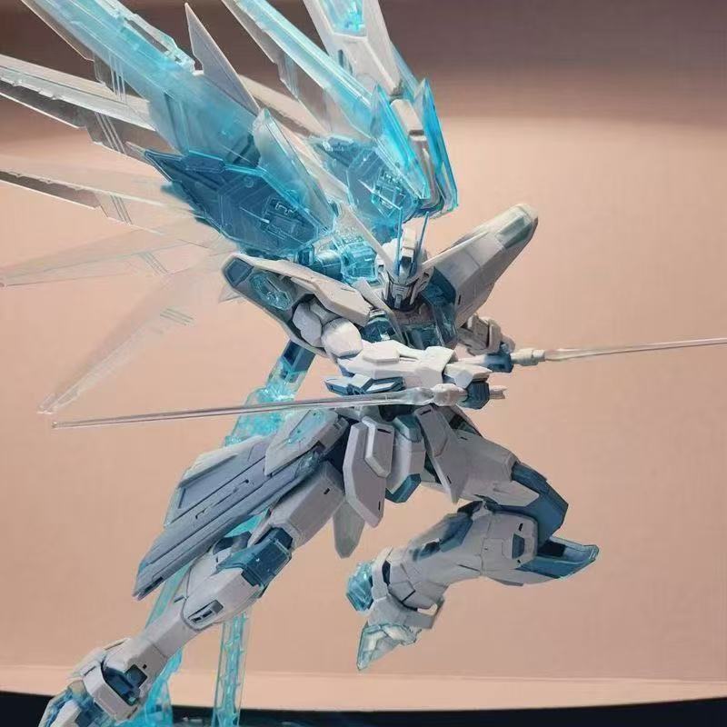 MG 1/100 Ice Freedom Ver. 2.0 (6650) [Mo Dong]