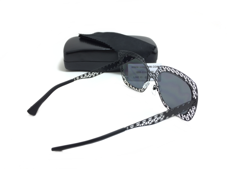 แว่นกันแดดแฟชั่นผู้หญิง Oversize Black 53-25 140 <ดำ>