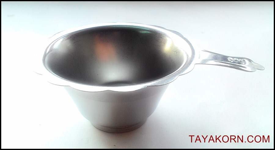ขายส่งที่กรองชาสแตนเลสขอบดอกไม้ Stainless Steel Strainer FL0506