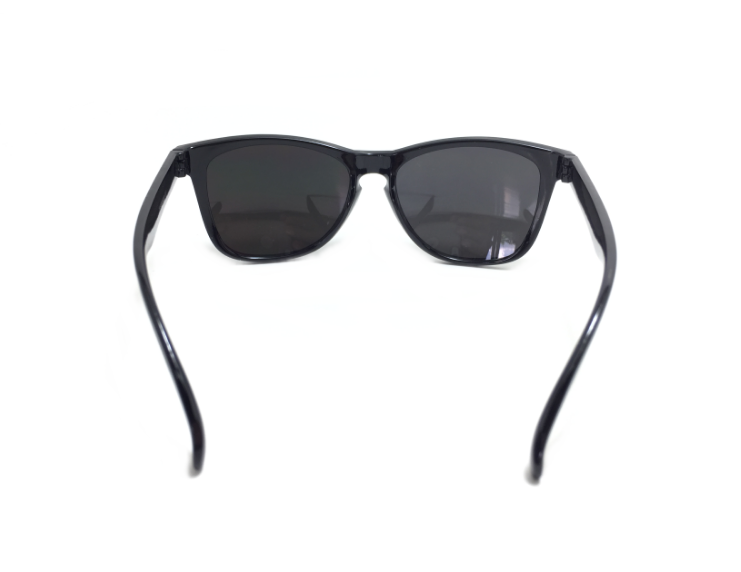 แว่นกันแดด Glassy Sunhaters Deric Black/Silver Mirror 54-18 140 <ปรอทเงิน>