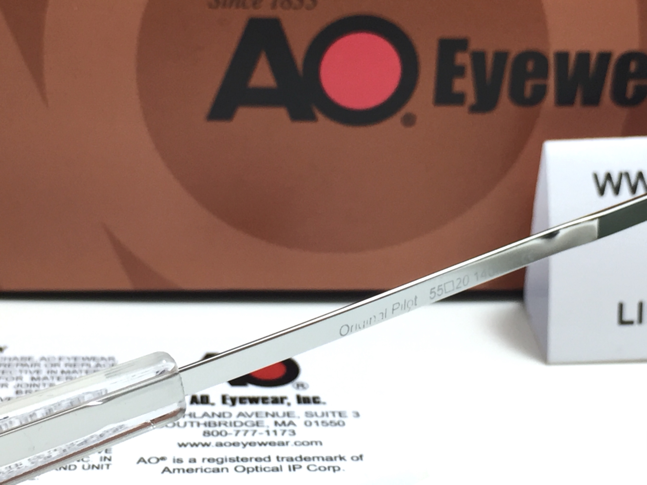 แว่นกันแดด Ao Original Pilot Made in USA (เงินเงา) ของแท้ 100%