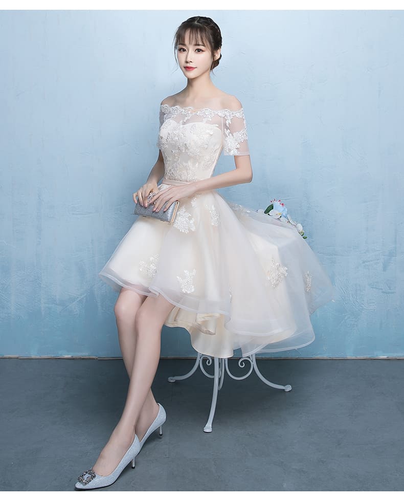 ชุดราตรี หน้าสั้นหลังยาว เปิดไหล่ แขนสั้น สีครีม งานร้อยหลัง Size XL