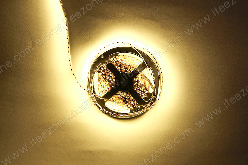 LED Strip เส้น 2835 ม้วน 5 เมตร 120 LED/M สี Warm white 3000K (ไม่กันน้ำ IP20)