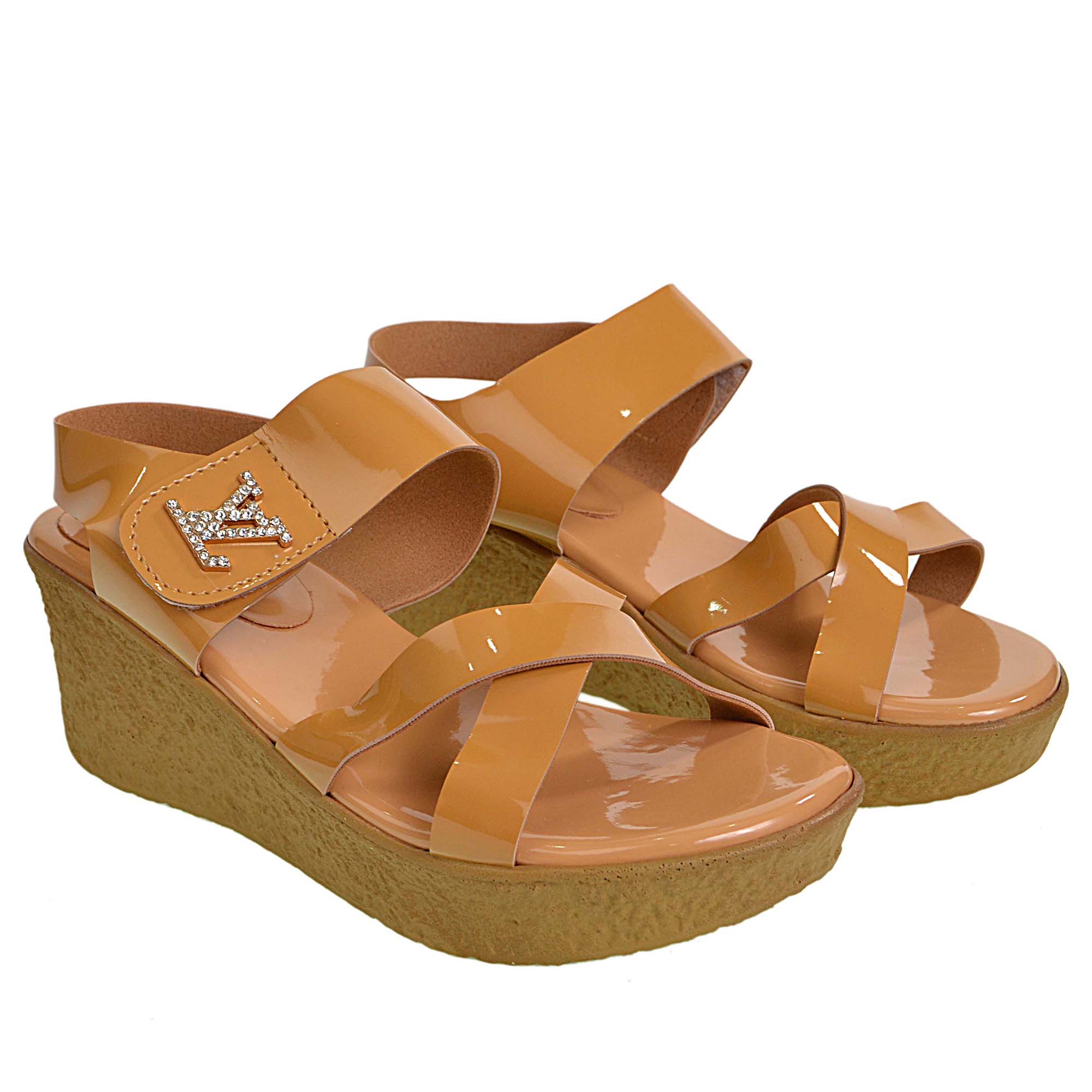 พร้อมส่ง Size 39 รองเท้าหนังเงา LV สีน้ำตาล น้ำหนักเบา ใส่สบาย