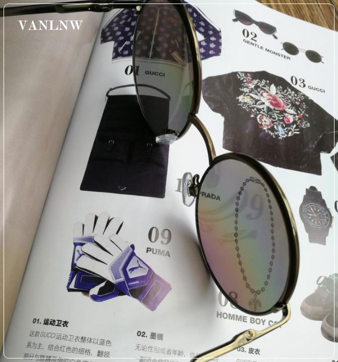 แว่นกันแดด Vans Circle Of Life Antique/Gold/Gradient <ปรอท>