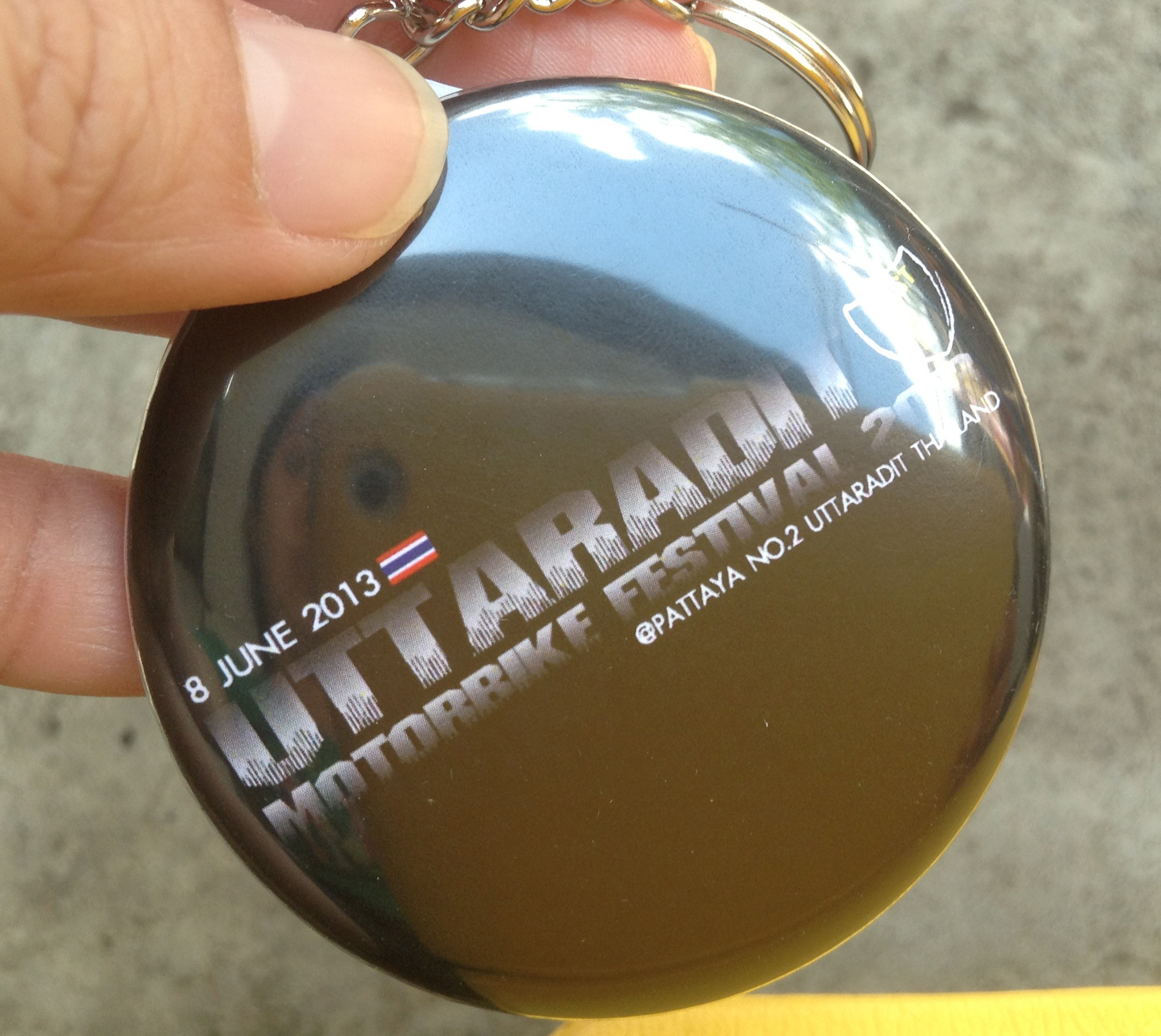 เข็มกลัด,พวงกุญแจ,รับทำเข็มกลัด,ของปัจฉิม,เข็มกลัดราคาถูก,เข็มกลัดเชียงใหม่,กระเป๋าผ้าดิบ