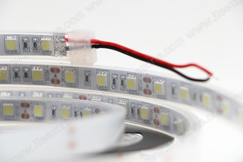 LED Strip เส้น ม้วน 5 เมตร สี Warm white 3000K ท่อซิลิโคน (กันน้ำ IP67)