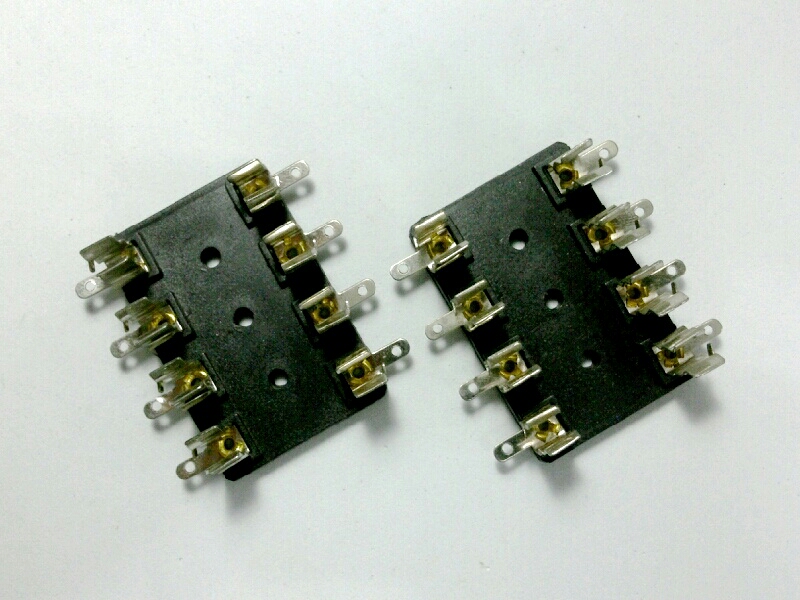 กระบะฟิวส์ 30MM. - 4P