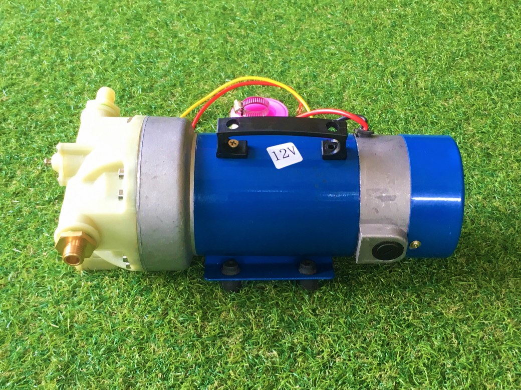 ปั๊มน้ำ ปั๊มพ่นยา DC 12V Model 5G-310 ( 15 บาร์ )
