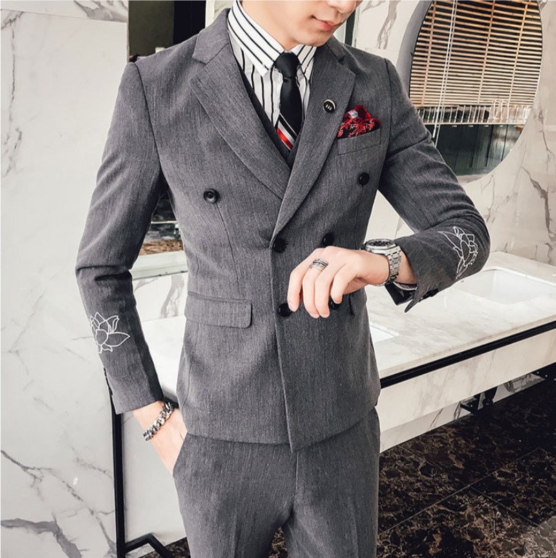 เสื้อสูทผู้ชาย เกรดพรีเมี่ยม ผ้าวูล สีเทา รุ่น 6 กระดุม พร้อมส่ง L