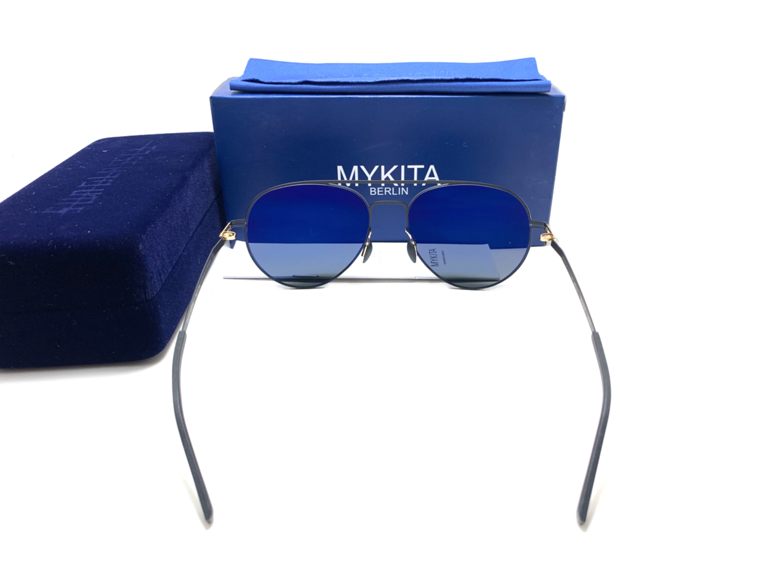 แว่นกันแดด MYKITA WM008-3 COL.001 57-17 140 <ดำ>