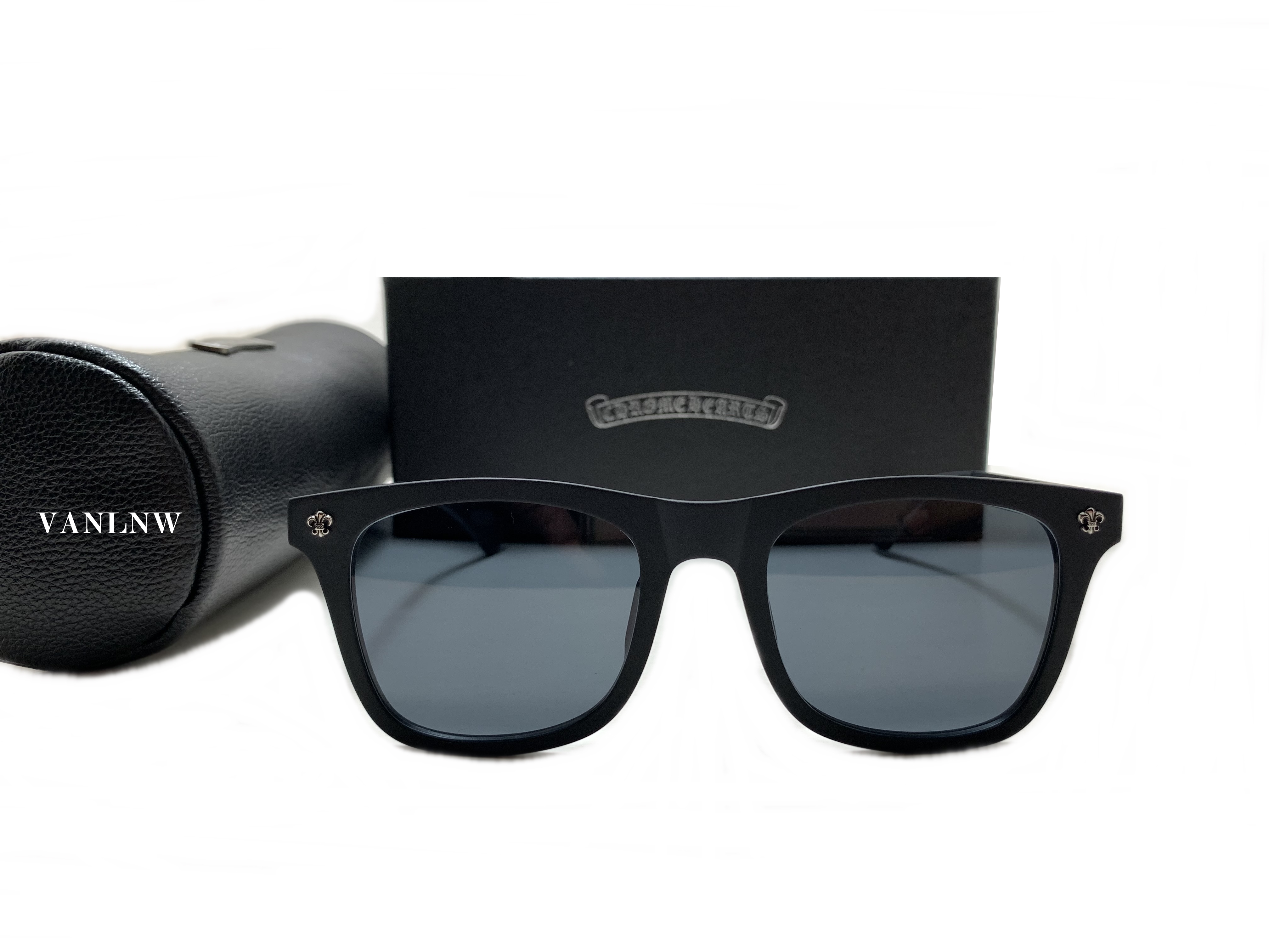 แว่นกันแดด Chrome Hearts FRUM II Sunglasses <ดำ>