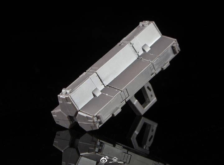 MG 1/100 GNY-001 Gundam Astraea + LED + Base [Hobby Star]