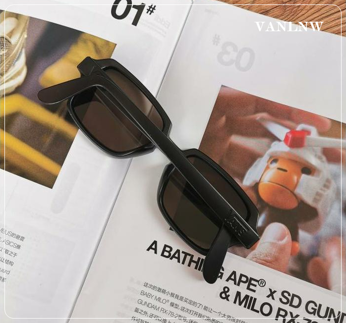 แว่นกันแดด Vans Breys Sunglasses matte black/bronze <ดำด้าน>