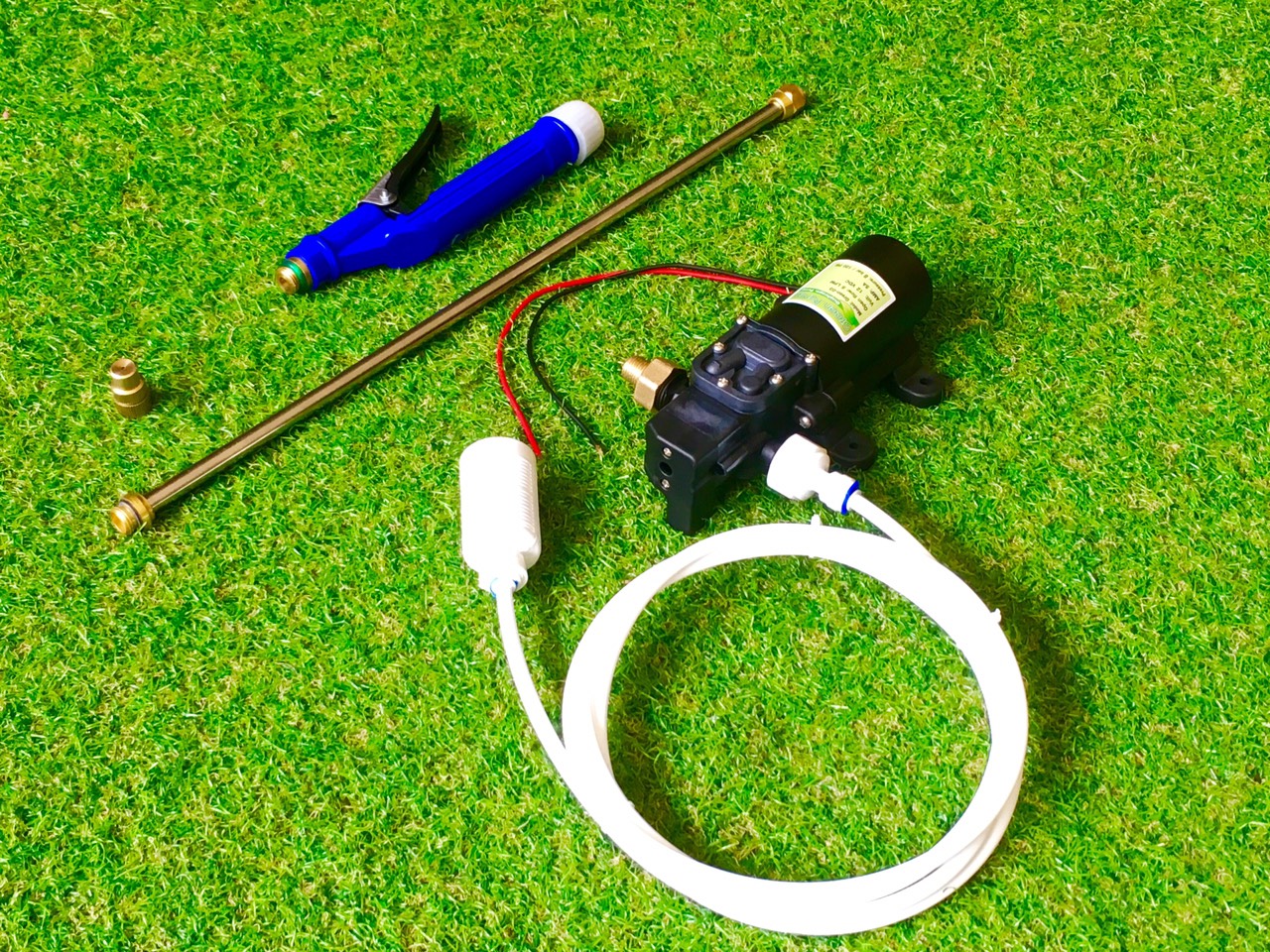 ชุด 24 ปั๊มพ่นยา DC12V 8 บาร์ ( สินค้าขายดี )