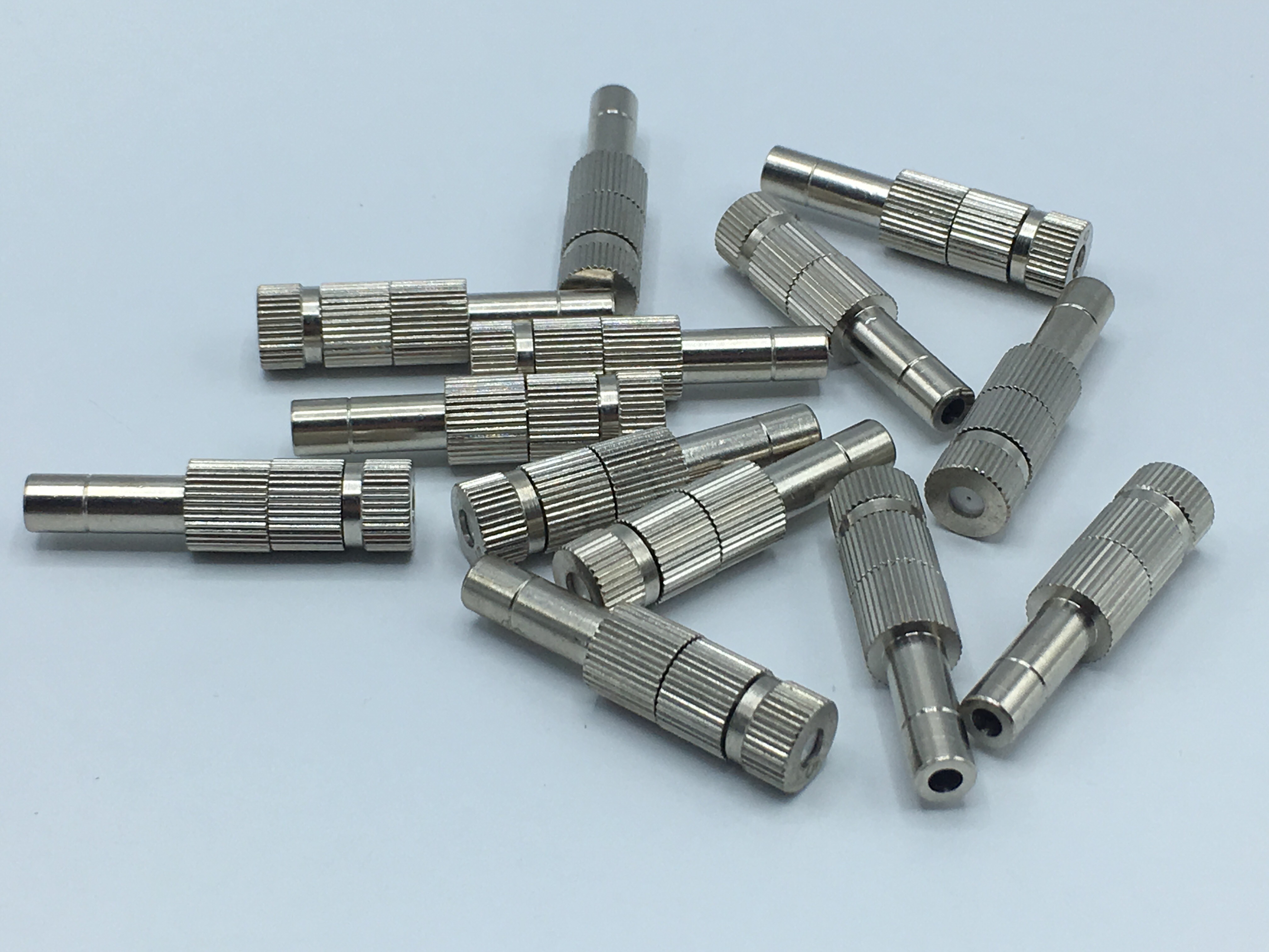 หัวพ่นหมอกละเอียด 0.1 mm. แบบมีกรอง + ข้อต่อเกลียวนอก 1/2"