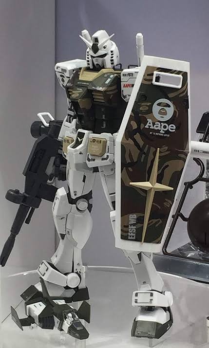 MG 1/100 AAPE RX-78-2 GRN-CAMO Ver3.0 (6628) [Daban]