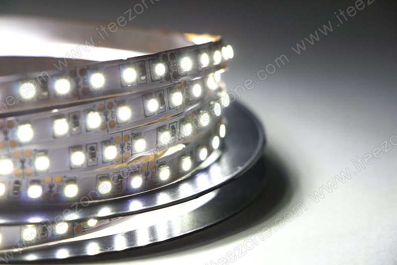 LED Strip เส้น 2835 ม้วน 5 เมตร 120 LED/M สี Natural white 6000K (ไม่กันน้ำ IP20)